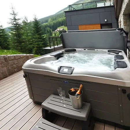 Adelka 104 With Private Whirlpool Apartmán *