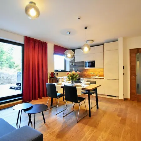 Adelka 104 With Private Whirlpool Apartment